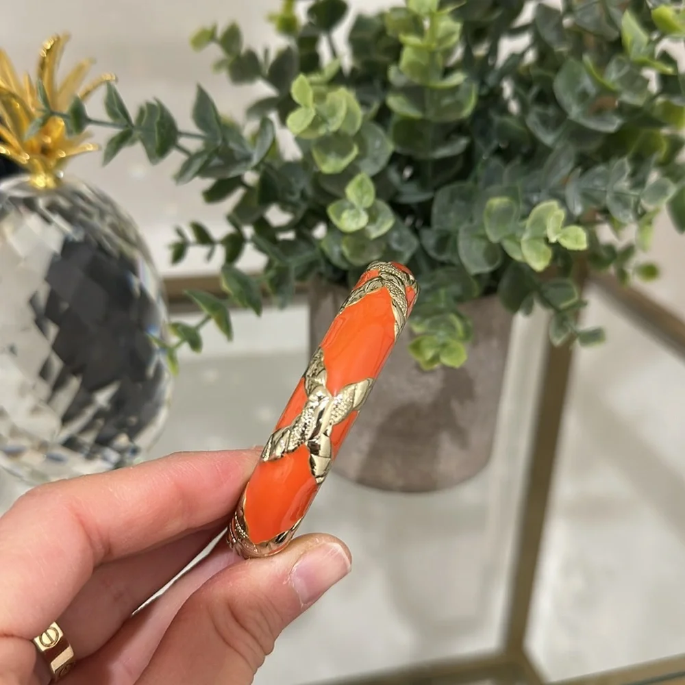Cache Orange Bangle - Picture 6 of 8